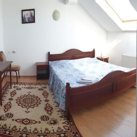 Motel Balcost Piatra Neamt Exterior photo