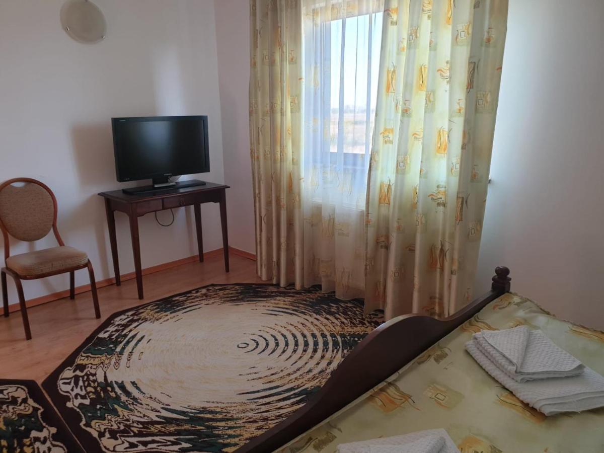 Motel Balcost Piatra Neamt Exterior photo