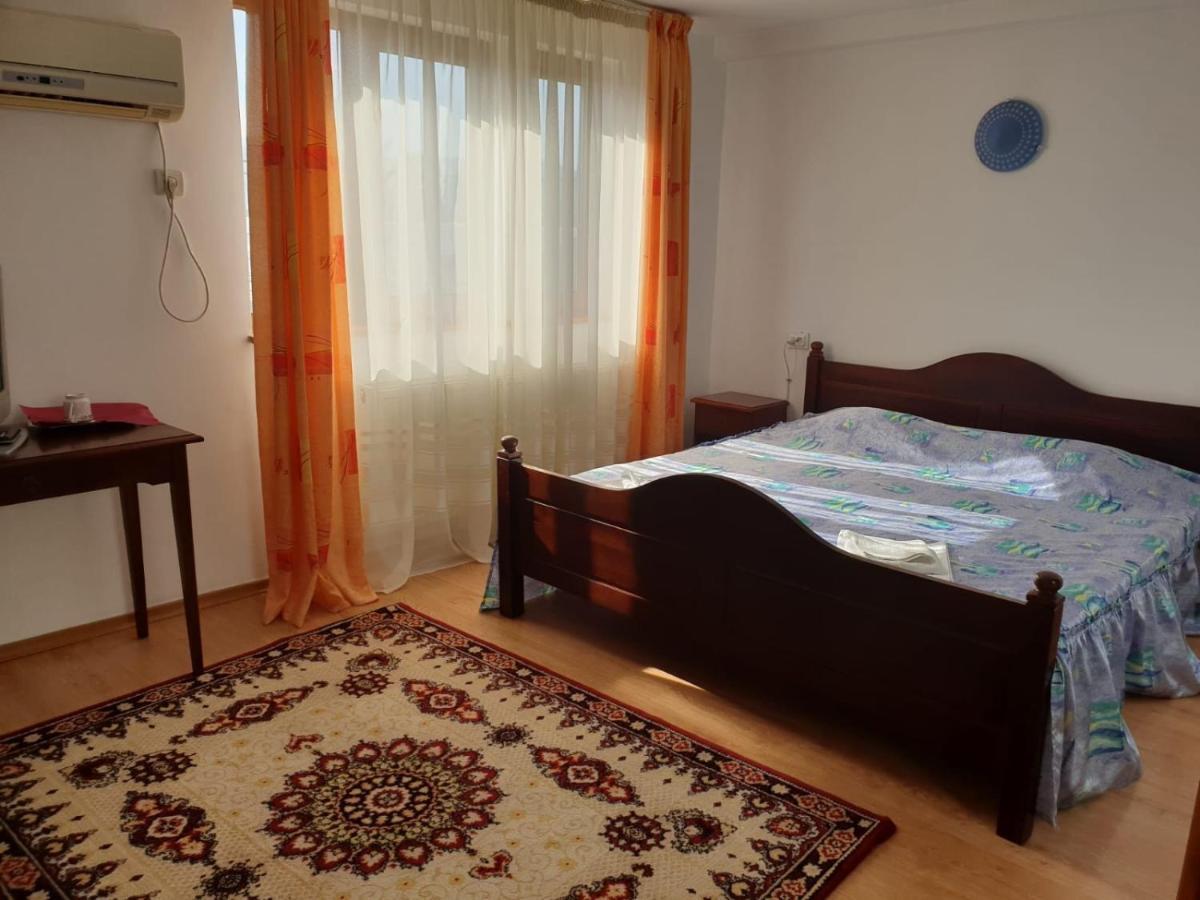 Motel Balcost Piatra Neamt Exterior photo