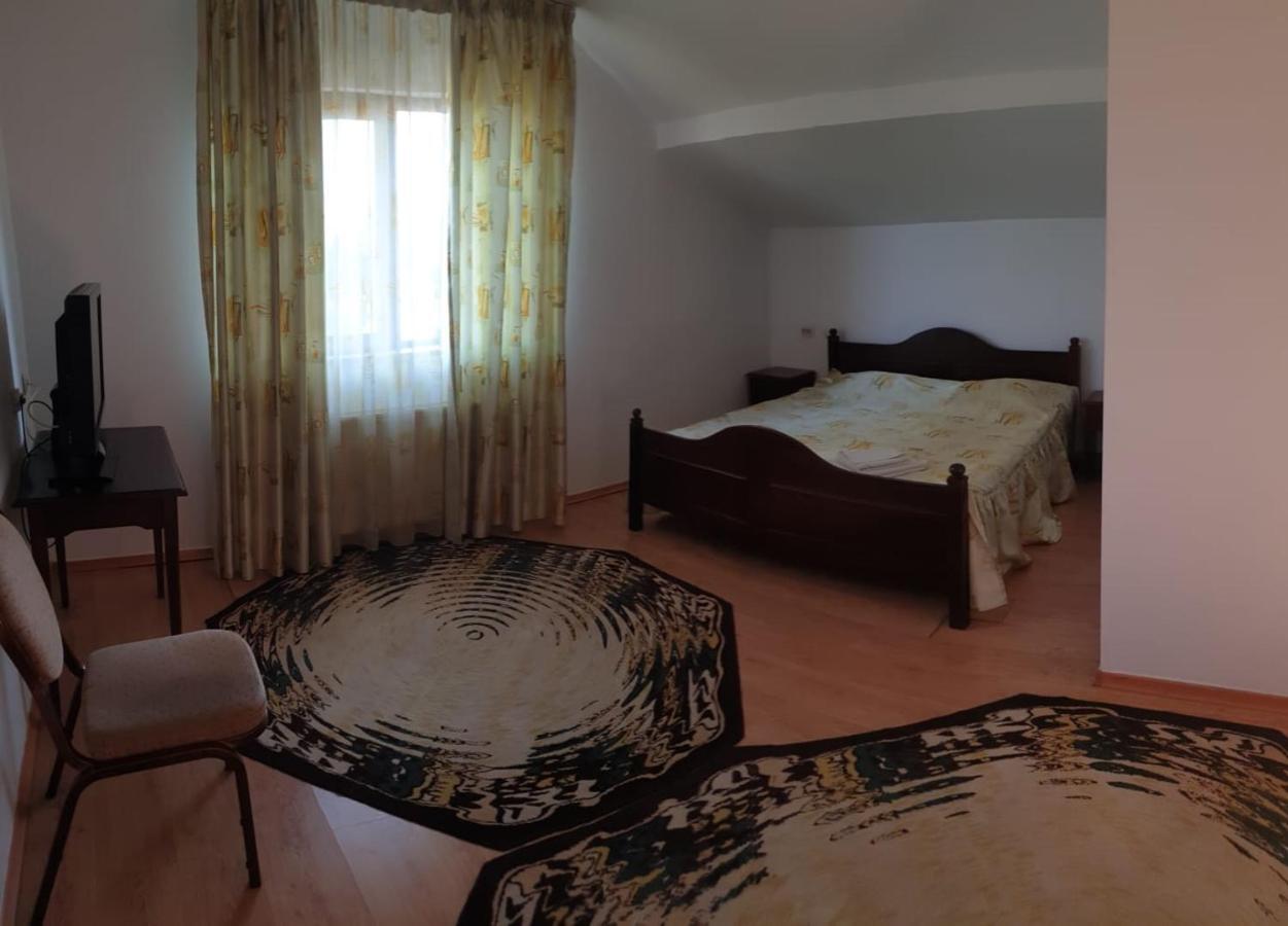 Motel Balcost Piatra Neamt Exterior photo