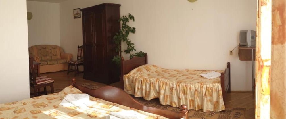 Motel Balcost Piatra Neamt Exterior photo